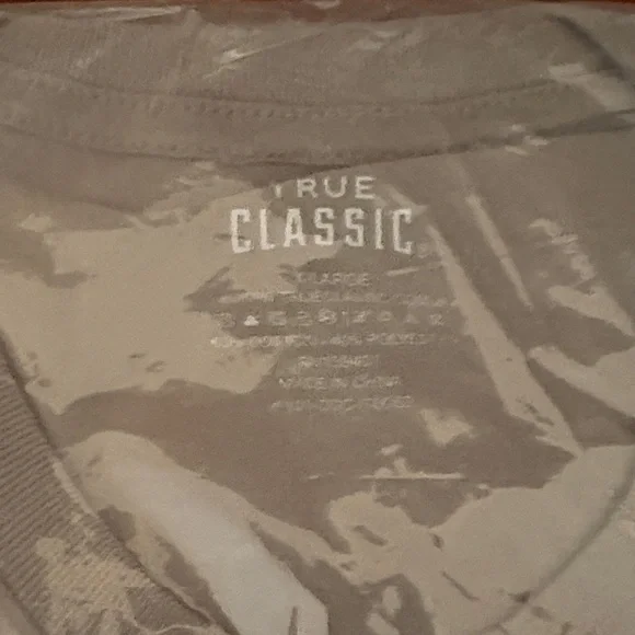 True Classic Men's Military Green T-Shirt - Picture 3 of 4